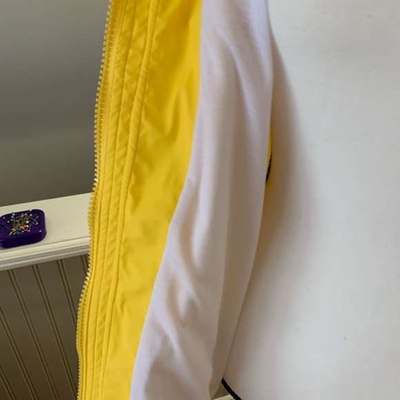 Yellow lined slicker 🌧🌧 - Picture 7 of 7